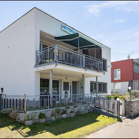 Hotel Ubytovani Bezchlebovi Český Krumlov Exterior foto